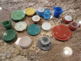 Vintage Akro agate child's dishes