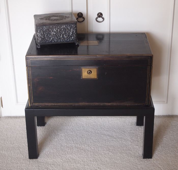 Rosewood box on stand