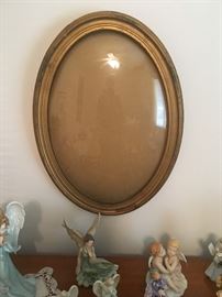 vintage concave picture frame