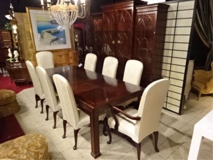HENREDON ASIAN INSPIRED DINING TABLE WITH 8 QUEEN ANNE CHAIRS