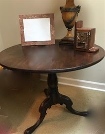 Queen Anne walnut tea table