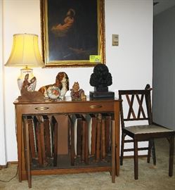 Saginaw MCM expandable dining room table and chairs.