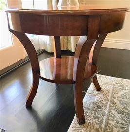 Cognac Lacquer Finish 30" round Lamp Table