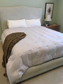 Vermicelli Chenille King Bed, Sleep in Luxurious comfort