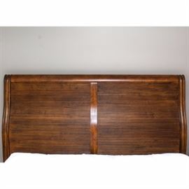 Birch Queen Size Bed by Ethan Allen: A queen size bed by Ethan Allen. This piece is constructed from birch and it includes a sleigh style headboard with ribbed panels, side rails and foot rail. It rests on bun feet. This item coordinates with 17COL157-008, 17COL157-009 and 17COL157-010. 
Please note: the Sleep Number mattress and base are not included, but can be purchased separately as item 17COL157-011.