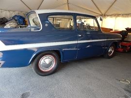 1963 Ford Anglia Super right hand drive, 4 speed, nice car