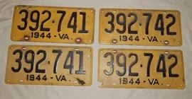 vintage Virginia automobile and motorcycle license plates, many sequential pairs