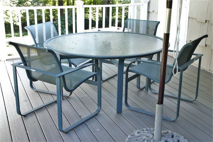 Brown Jordan Quantum patio dining set in original condition! 4 Chairs and table w/ glass