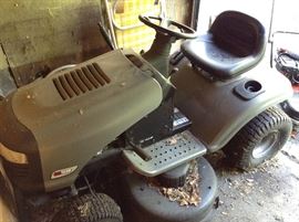 Craftsman lawn tractor