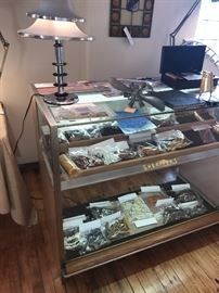 Vintage 1930's Sheaffer's Fountain Pen Display Case ~ LIGHTED