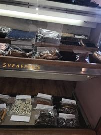 Bakelite Handles And Knobs