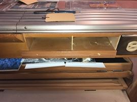 Vintage 1930's Sheaffer's Lighted Fountain Pen Display Cabinet With Keys