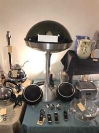 Vintage 1970's Electro Home Saturn 861 record Player With Cover And Speakers ~ As Found