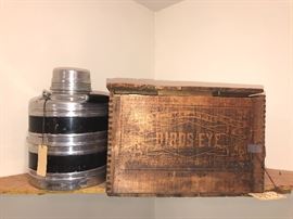 Vintage Birds Eye matches Wooden Crate ~ Art Deco Thermos Pic-Nic Jug