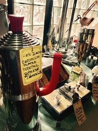 Art Deco Chromium Plated Cocktail Shake With Red Bakelite Handle And Knob