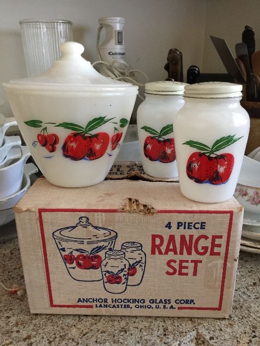 Vintage Anchor Hocking "Cherry" Range set