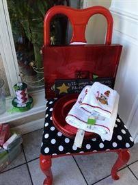 Red laquer and polka dot