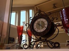 Mantle clock