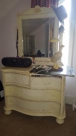 Dresser & Mirror