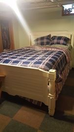 Canopy Bed Queen Size (ceiling too low to completely assemble)