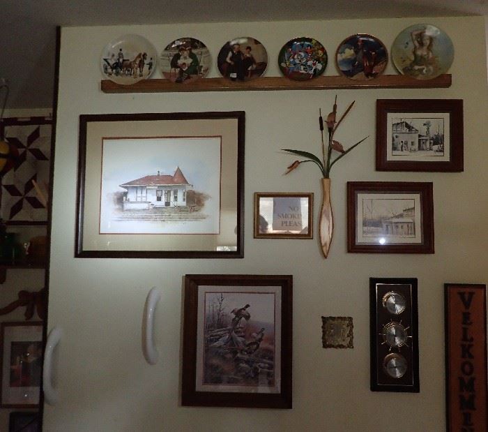 WALL ART / COLLECTOR PLATES