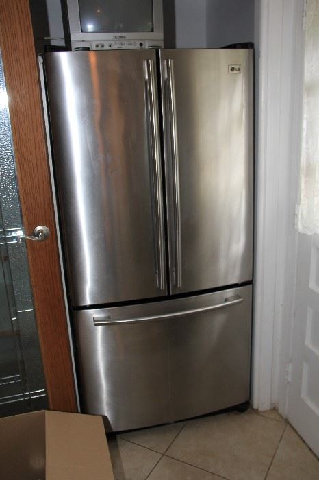 LG stainless fridge