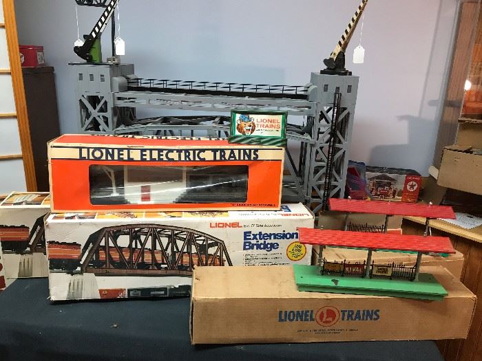Lionel Train Items