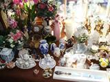 Tons of decorative accessories