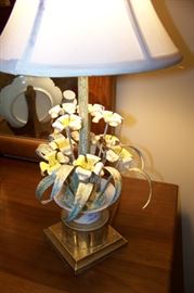 Cut 1950's tole lamp with metal flowers
