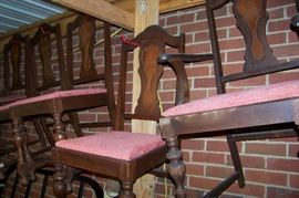 Set of chairs