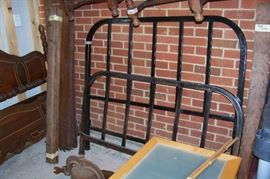 Metal double bed with rails