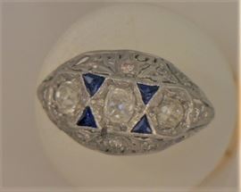 Antique diamond and sapphire ring - platinum, 1.00 Ct total weight
