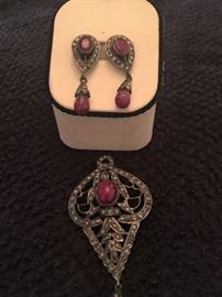 Fashion pin and earrings - carnelian stones