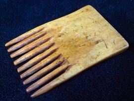 Inuit Comb