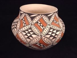 Nadine Mansfield Acoma Pot 