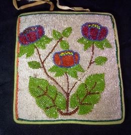 Plateau Beaded Floral Bag 