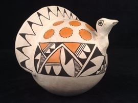Rose Torivio Turkey Effigy Pot Acoma