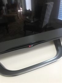 LG 60" Class Cinema 3D 1080P 240Hz LED TV with Smart TV (59.5" diagonally). model#/serial#: 60LA8600/304RMNE3S823 (April 2013)