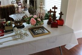 Assorted home decor items