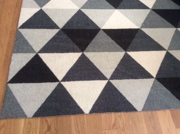 Contemporary 8x10 area rug