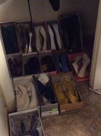 Women's Shoes and boots for many, many days - size 8 - 8 1/2