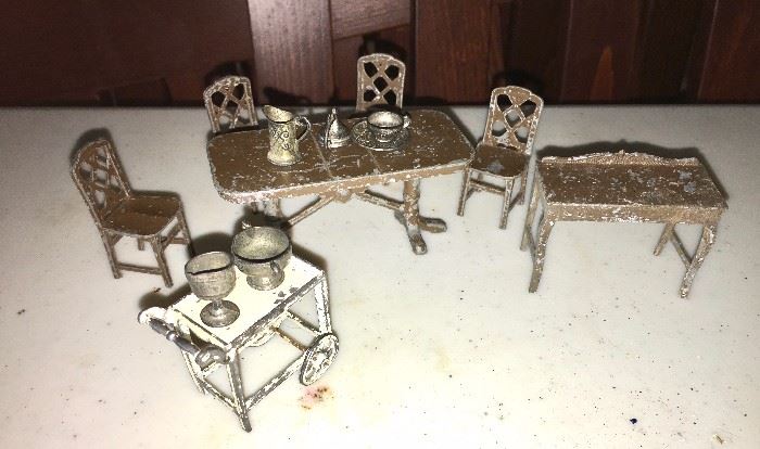 Metal miniature dining set