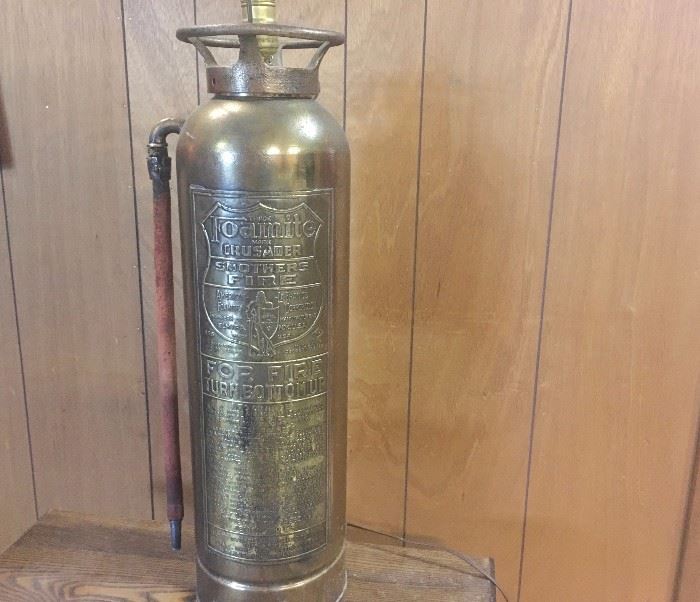 Antique Foamite Mark Crusader fire extinguisher converted into table lamp, which works