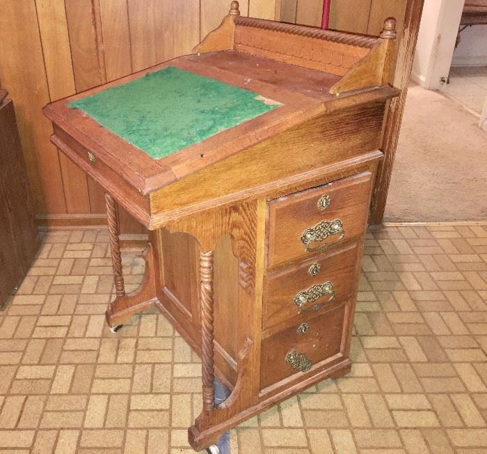 Antique captain's/Davenport desk