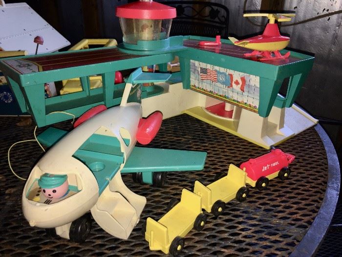 Fisher Price Little People airplane and airport