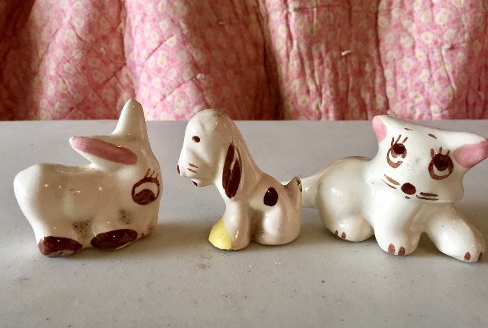mini pottery figurines 