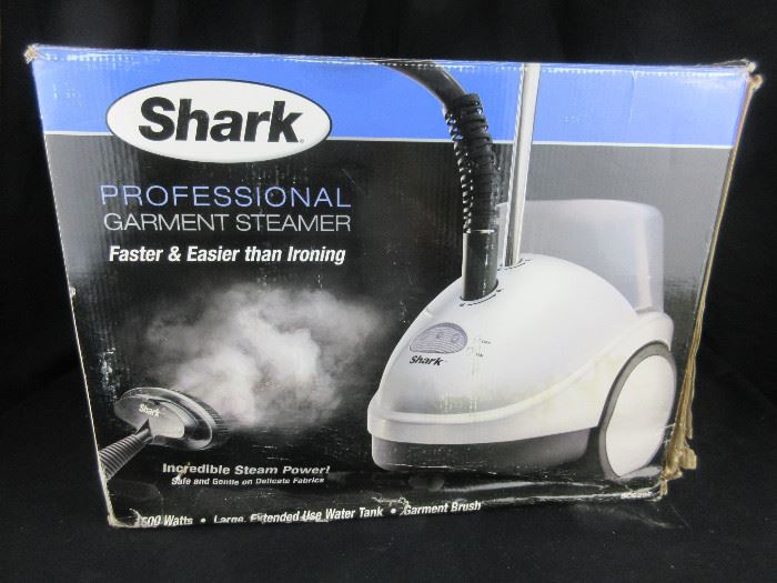Shark Garment Steamer