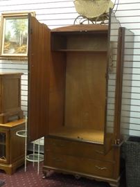 antique armoire in very good condition 