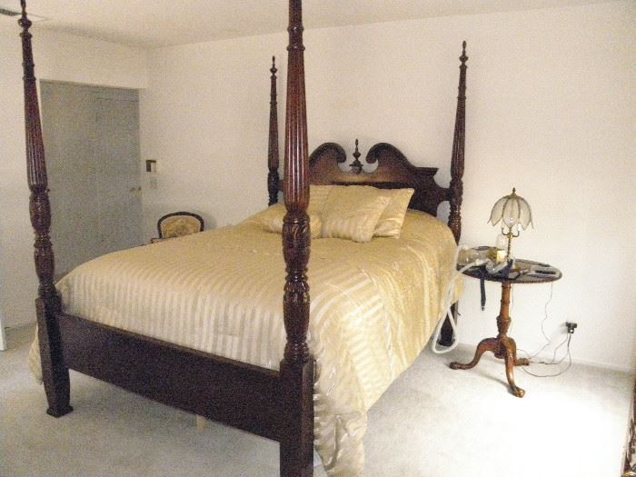 Mahogany Queen Anne style 4 Poster bed with very ornately carved and fluted posts 
