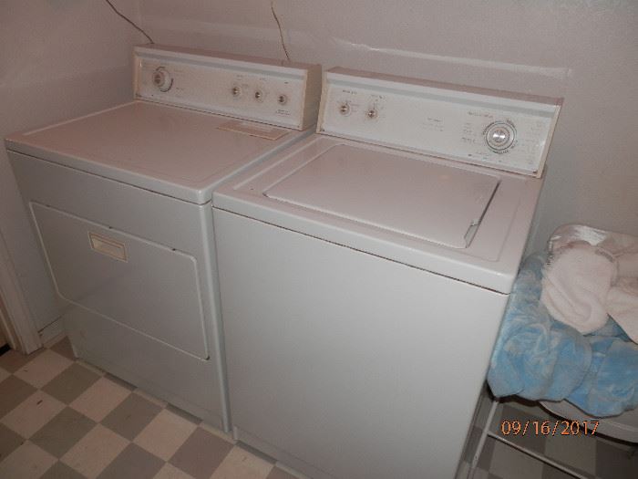 Kenmore W/D pair, Dryer is gas and drum is lighted